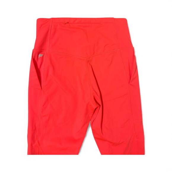 High-Waisted Motion365® Paneled 7/8 - - Picture 5 of 5